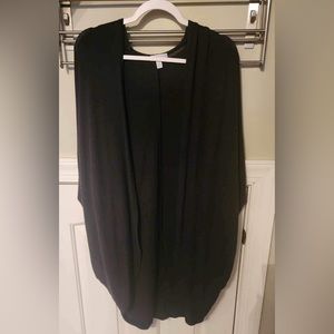 Abound Black Cocoon SweateR Medium